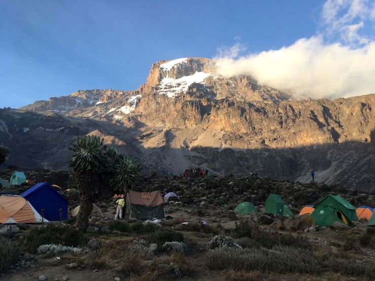 Barranco camp met zicht op Barranco wall
