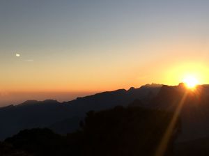 zonsondergang aan shira camp kilimanjaro