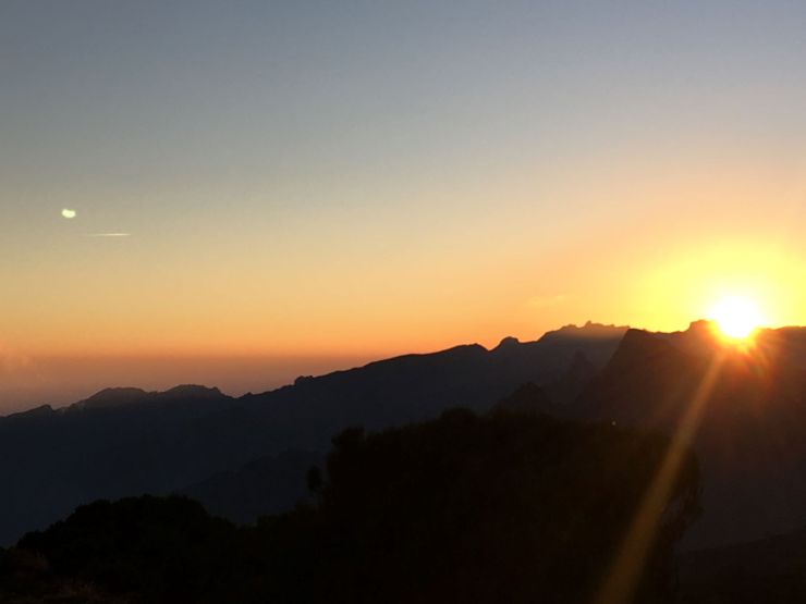 zonsondergang Shira camp