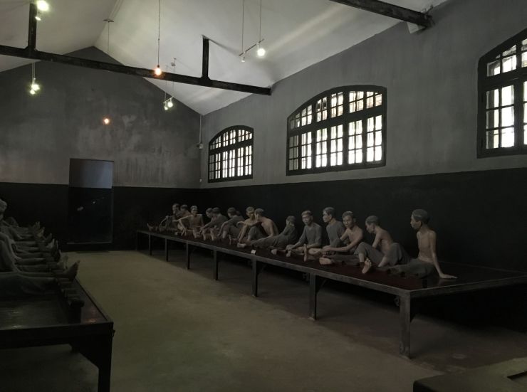 Hanoi Hoa Lo prison museum